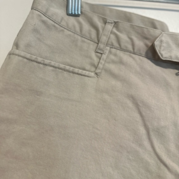 Cuffy's of Cape Cod Women’s Size: 12 Tan chino Shorts 100% Cotton. - Picture 8 of 11